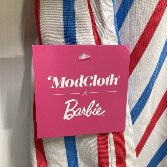 NWT ModCloth Barbie USA Striped Shorts Red Blue White Size XL Mattel 2021 Rayon - Picture 7 of 7